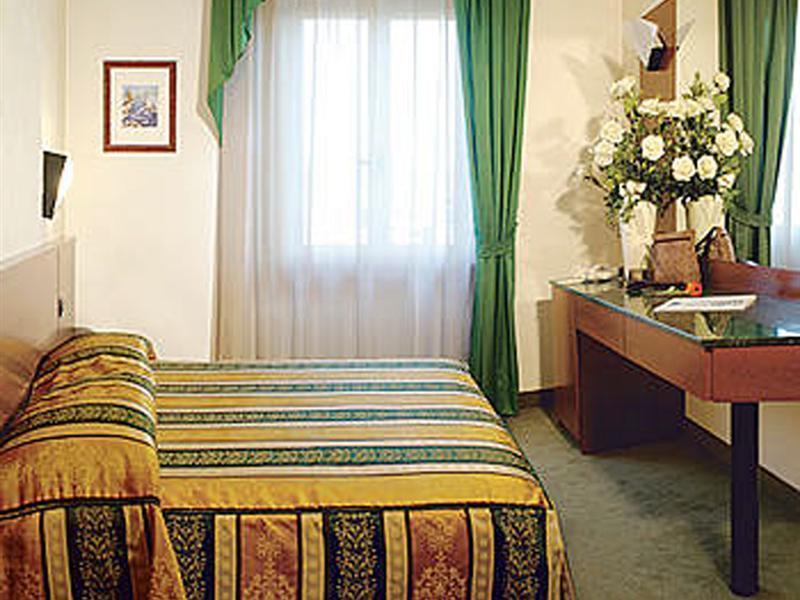 Best Western Hotel Turismo San Martino Buon Albergo Zimmer foto